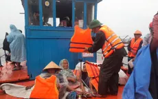 Quảng Nam đưa người già, phụ nữ, trẻ em xã đảo Tam Hải vào đất liền tránh bão
