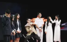 MC Trần Ngọc cực "lầy lội" trong Trường Teen