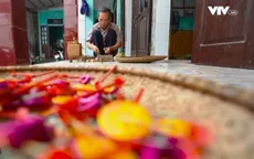 Nghệ nhân 50 năm giữ nghề làm trống bỏi