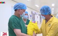 Những em bé đầu tiên chào đời của năm mới 2023