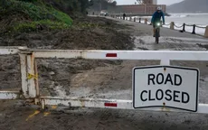 Lũ lụt, lở đất đe dọa, người dân sống dọc bờ biển California được yêu cầu sơ tán