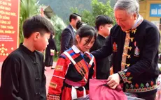 Chung tay chăm lo Tết cho nhân dân
