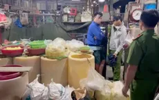 TP Hồ Chí Minh: Hàng chục tấn măng, ngó sen chờ ngâm hóa chất để bán ra ngoài thị trường