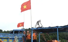 Hàng trăm phần quà, túi thuốc, cờ Tổ quốc tới tay người dân đảo xa trước thềm Tết Nguyên đán