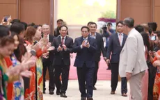 Thủ tướng gặp mặt kiều bào tiêu biểu dự chương trình Xuân Quê hương 2023