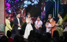 Ái Phương, nhạc sĩ Minh Cà Ri xúc động bật khóc trên sân khấu Cặp lá yêu thương