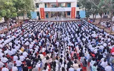 Học sinh Sóc Trăng nhộn nhịp trở lại trường sau Tết