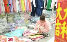 Chợ quần áo lớn nhất Vũ Hán hoạt động trở lại
