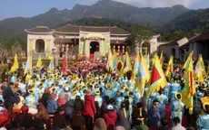 Hàng chục nghìn Phật tử và du khách nô nức tham gia khai Hội Xuân Yên Tử 2023