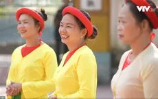 Ngôi làng mê hát Trống quân