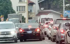 Văn phòng Thành ủy Hà Nội thông tin việc xử lý lái xe biển xanh vi phạm luật giao thông