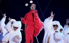 Rihanna tiết lộ mang thai em bé thứ hai, vẫn trình diễn cực "sung" tại Super Bowl Halftime Show