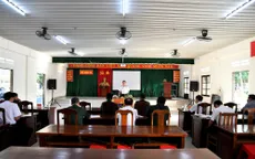 Tiếp tục thực hiện tốt chính sách hậu phương quân đội, động viên chiến sĩ mới
