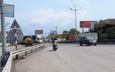 Bất chấp biển cấm, hàng loạt xe máy vẫn đi vào cao tốc TP Hồ Chí Minh - Trung Lương