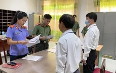 Bắt giám đốc và 2 cán bộ Trung tâm Đăng kiểm tàu cá Tổng cục Thủy sản