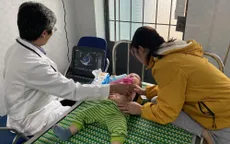 Khám tầm soát bệnh tim bẩm sinh miễn phí cho trẻ em miền núi Phú Yên