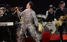 Harry Styles tỏa sáng trên sân khấu Grammy 2023 trong bộ jumpsuit sequin tua rua
