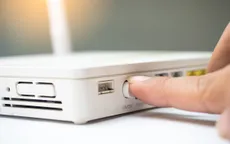 Nguy hiểm tiềm ẩn khi bật Wi-Fi trong khi vắng nhà thời gian dài
