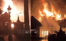 Cháy Cung điện Hoàng gia Campuchia, tòa nhà 100 năm tuổi bị thiêu rụi