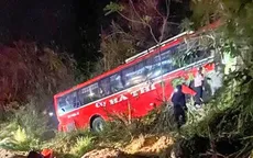 13 người thương vong vụ xe khách lao vào vách núi