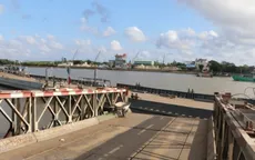 Tàu hàng đâm cầu phao, một người rơi xuống sông mất tích