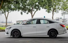 Khách hàng chia sẻ về MG5: "Xe đẹp, giá tốt nên mình quyết định mua luôn"