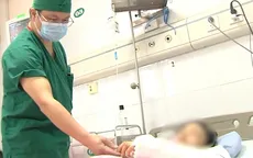 Cứu cánh tay của nữ công nhân bị cuốn tay vào máy ép