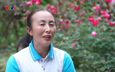 Người phụ nữ “vác tù và" trên núi