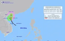Bão số 5 di chuyển theo hướng Bắc với tốc độ khoảng 10km/giờ