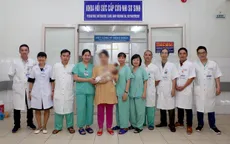 Lọc máu liên tục cứu sống liên tiếp hai trẻ sơ sinh mắc bệnh nguy kịch