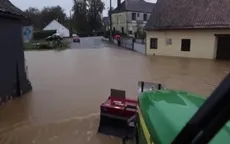 Mưa lớn gây ngập lụt nghiêm trọng tại Pháp