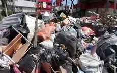 Thành phố biển Mexico ngập tràn rác thải sau bão Otis