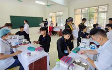 1.300 học sinh dân tộc của tỉnh Hà Giang được xét nghiệm sàng lọc tan máu bẩm sinh