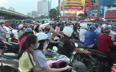 TP Hồ Chí Minh: Tái diễn tình trạng kẹt xe hàng giờ tại ngã tư Hàng Xanh