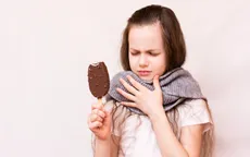 Lợi và hại của việc ăn kem khi đau họng