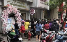 Hải Phòng: Nữ tài xế lùi ô tô lao vào nhà dân, 1 người bị thương nặng
