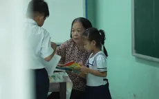 Những thầy cô về hưu vẫn say sưa dạy học trò nghèo