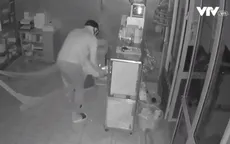 Nhóm trộm đột nhập nhà dân lấy cắp tài sản trong 3 phút