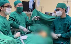 Đau ngực suốt 3 tháng vì khối u phổi