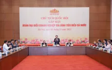 Chủ tịch Quốc hội Vương Đình Huệ tiếp đại biểu doanh nghiệp gia đình tiêu biểu