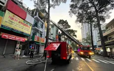 TP Hồ Chí Minh: Kịp thời cứu 6 người trong căn nhà bốc cháy ở Quận 10