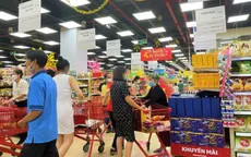 Nhiều siêu thị tung khuyến mãi, giảm giá đến 50% dịp Tết