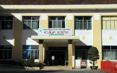 Tạm đình chỉ công tác đối với bác sĩ trục lợi bảo hiểm y tế