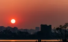 Khoảnh khắc hoàng hôn Hồ Tây, vẻ đẹp bình yên giữa lòng Hà Nội