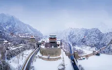 Du khách đến thăm Vạn Lý Trường Thành bất chấp giá rét