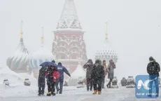 Tuyết rơi dày đặc bao phủ thủ đô Moscow của Nga