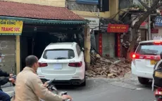 Hà Nội: Nữ tài xế có nồng độ cồn tông đổ tường ngôi nhà cổ trên phố Hàng Bạc