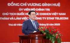 Chủ tịch Quốc hội Vương Đình Huệ thăm và làm việc tại Công ty Star Telecom