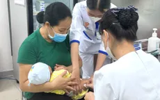 Bảo vệ trẻ nhỏ trước nguy cơ dịch bệnh truyền nhiễm bùng phát lại