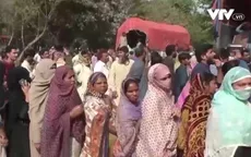 Giẫm đạp khi nhận đồ cứu trợ tại Pakistan, 11 người thiệt mạng
